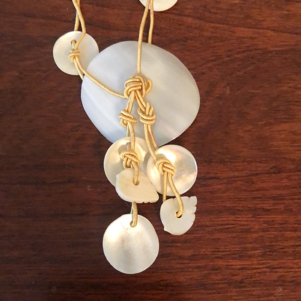 White Shell Necklace - image 3